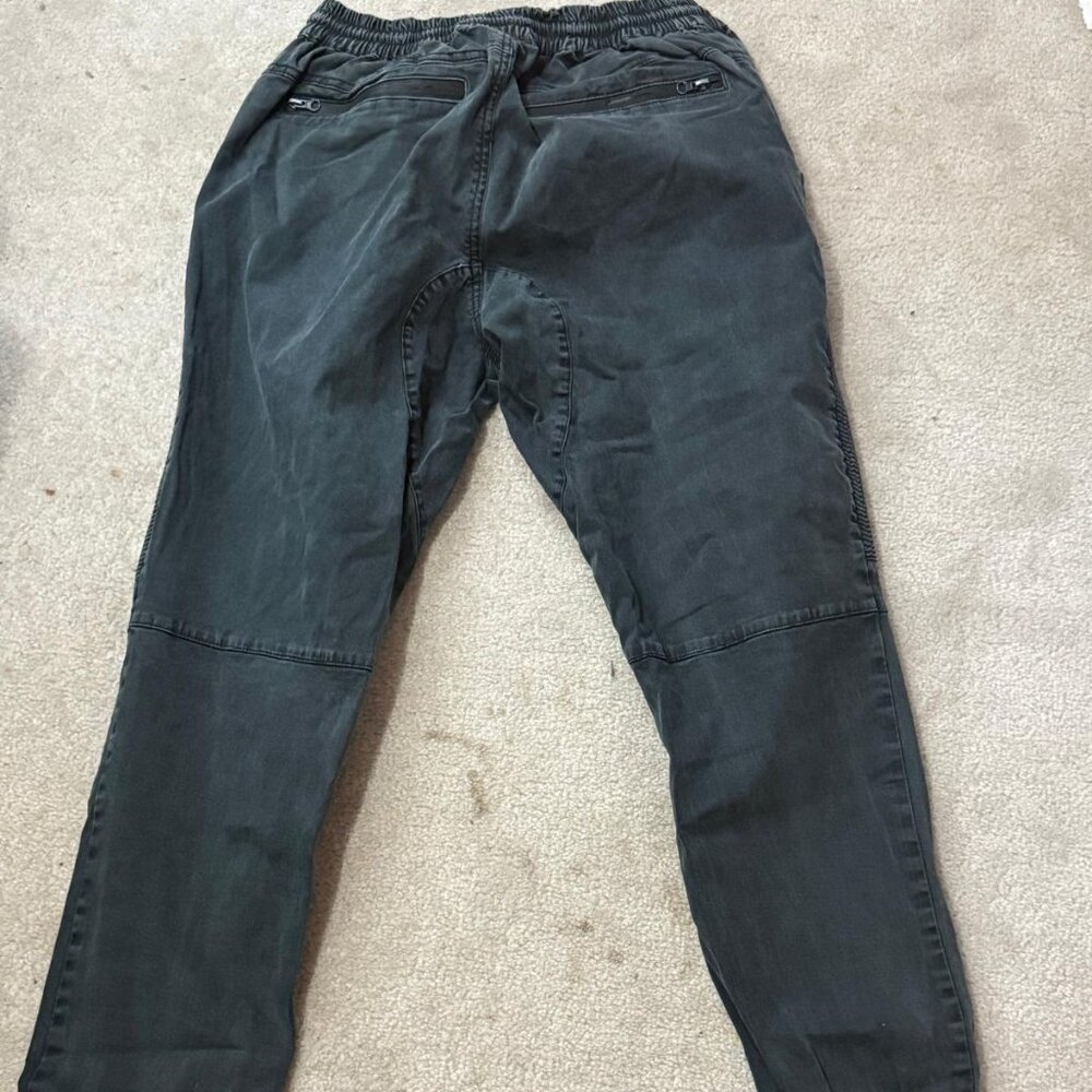 Men’s Moto Jogger Pants – Dark Grey Stretch Ribbed Knee Cargo-Style Joggers